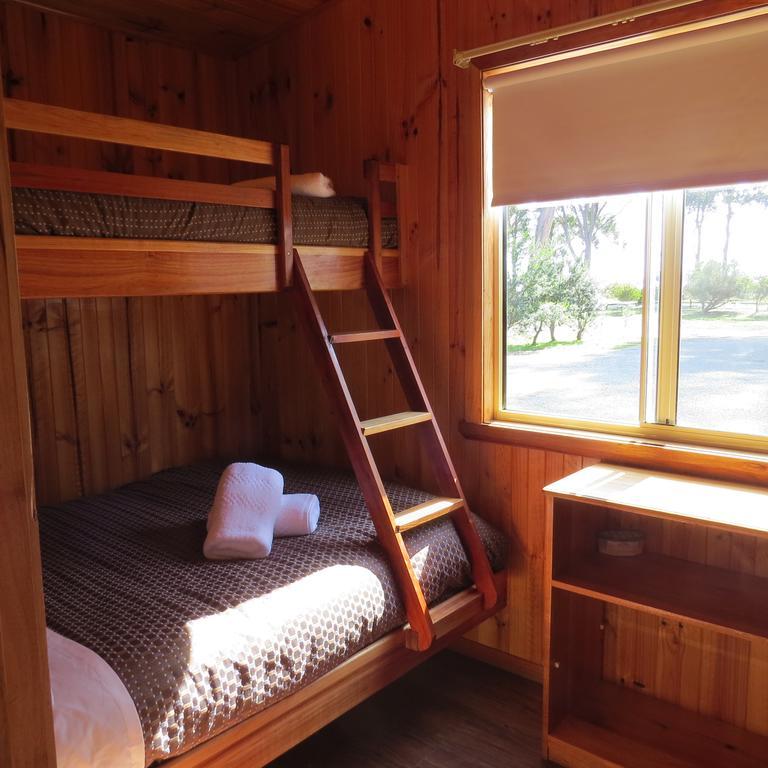 Captain Cook Holiday Park Adventure Bay Ruang foto