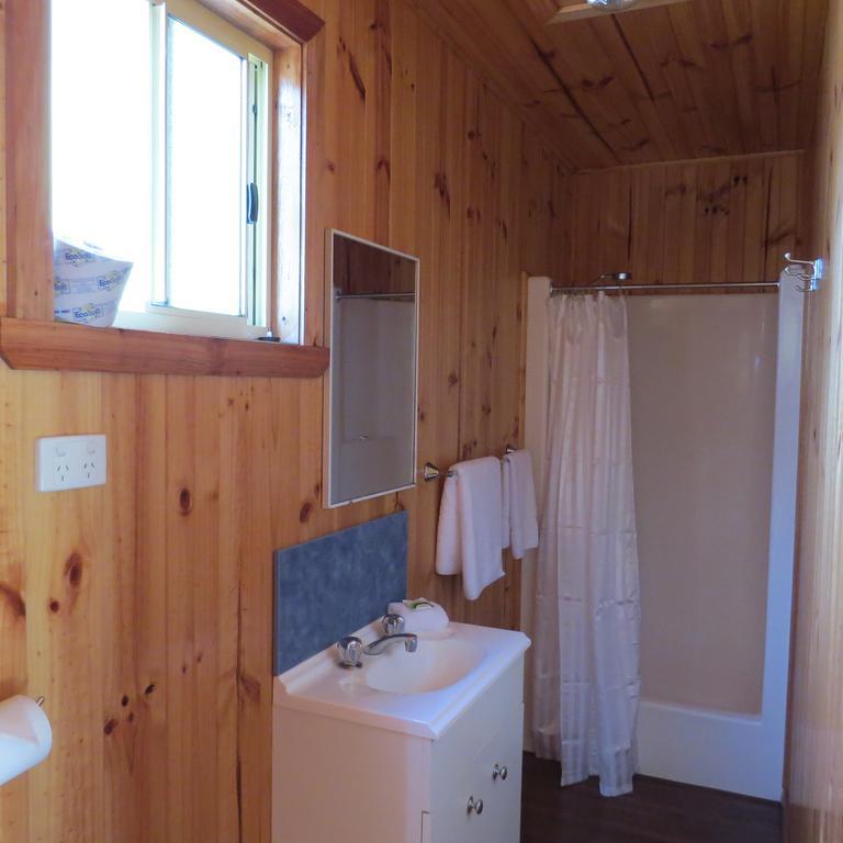 Captain Cook Holiday Park Adventure Bay Ruang foto